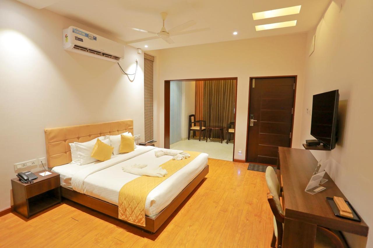 Grand Signature Hotel & Spa เยอร์โคด ภายนอก รูปภาพ