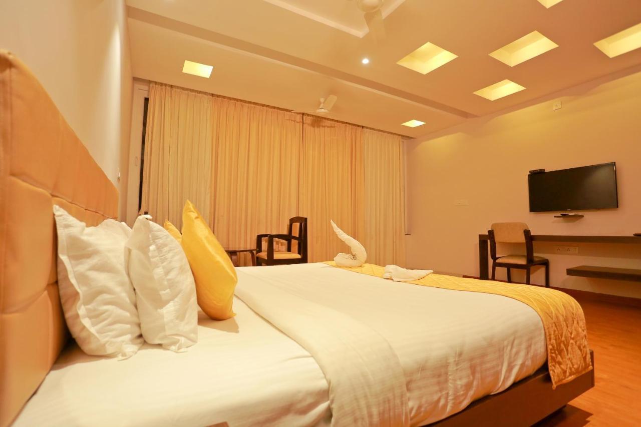 Grand Signature Hotel & Spa เยอร์โคด ภายนอก รูปภาพ