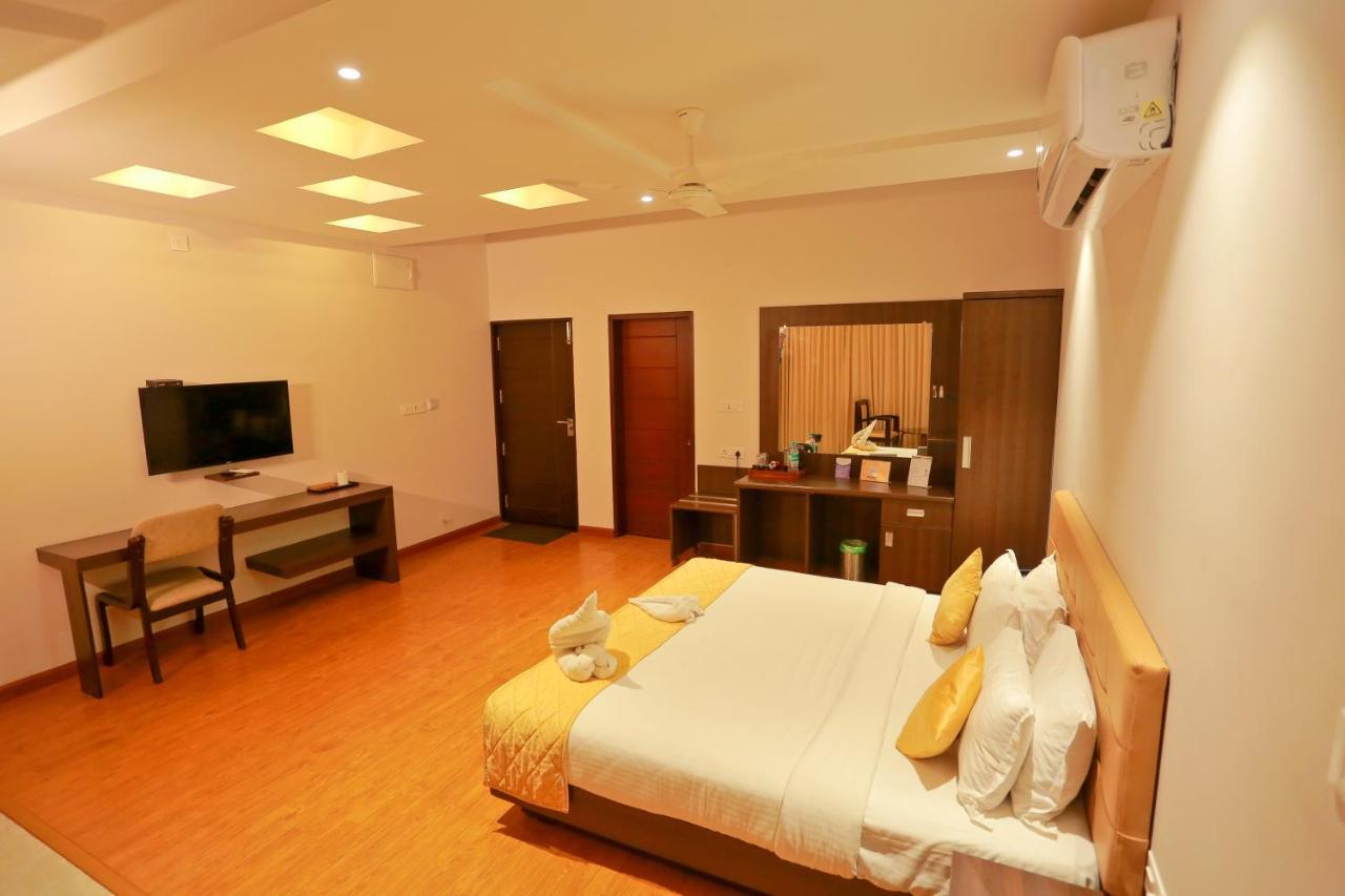 Grand Signature Hotel & Spa เยอร์โคด ภายนอก รูปภาพ